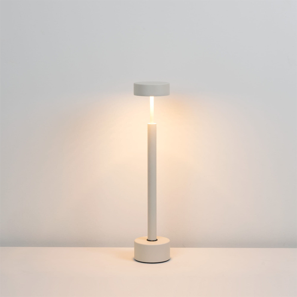 Peak Lamp<br>Milan Iluminación